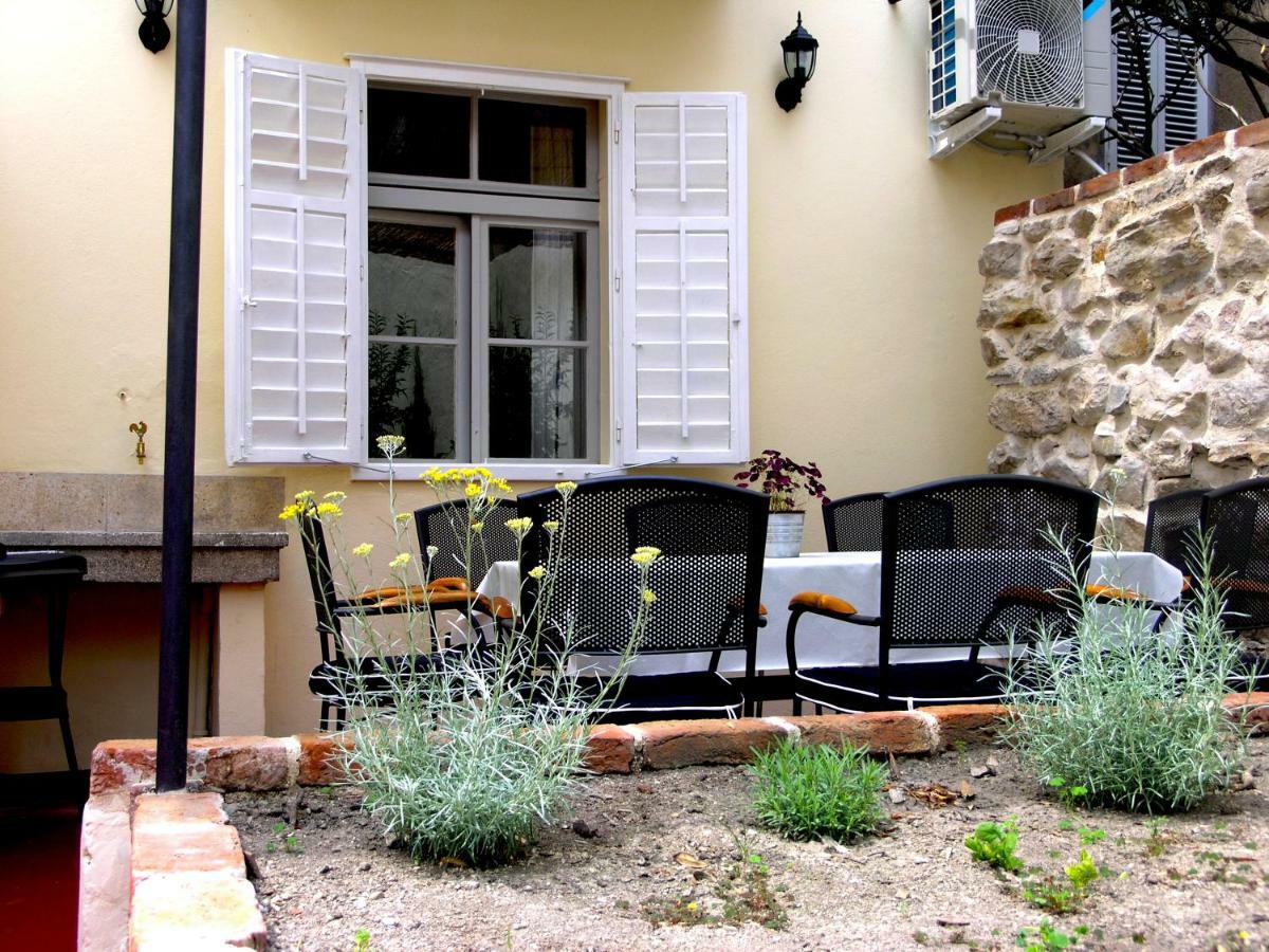 ראב Holiday Home Lija Center מראה חיצוני תמונה